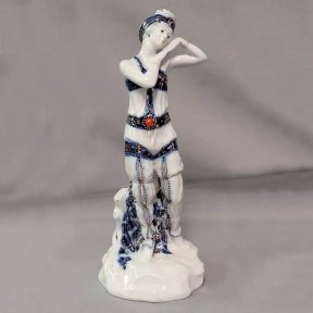 Фарфоровая статуэтка ЛФЗ 1950-60 годов - Фотогалерея Статуэтки