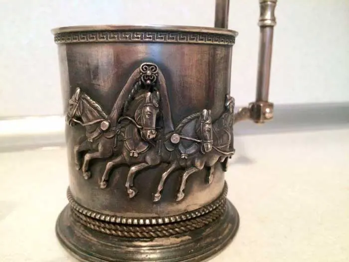 Серебрянный подстаканник Тройка Подстаканник из серебра 84 пробы Тройка